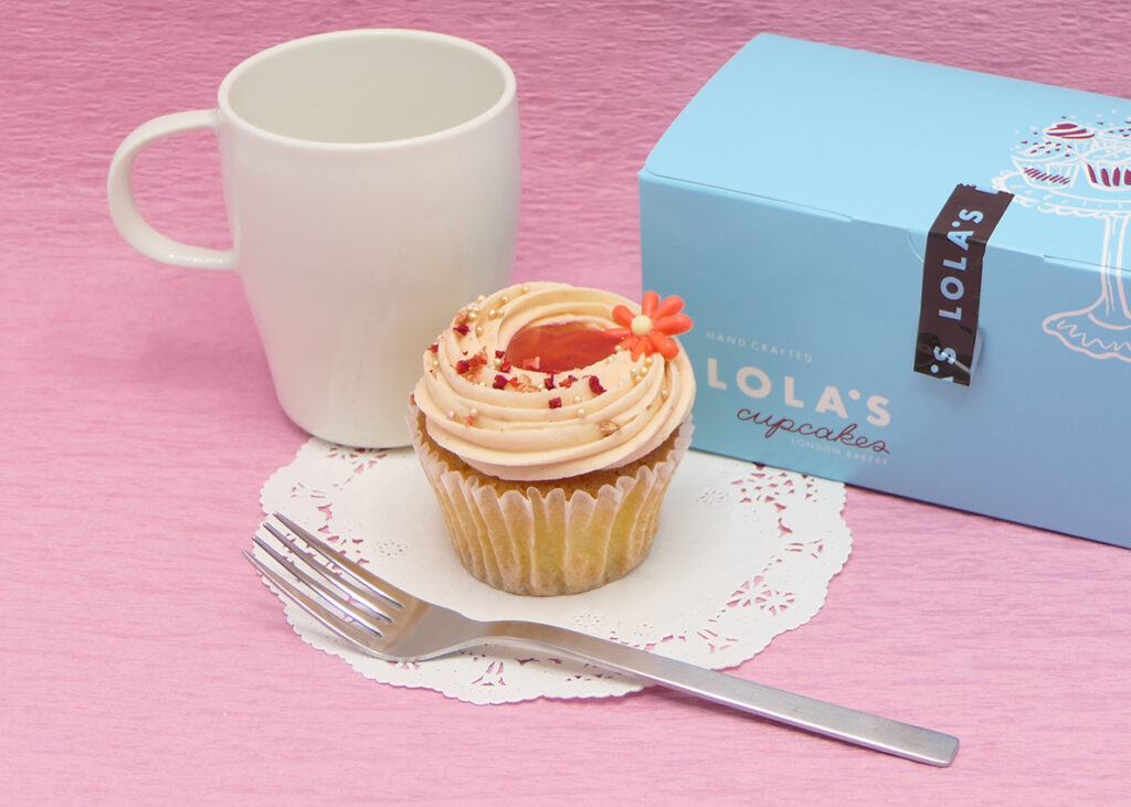 LOLAS Cupcakes Tokyo ストロベリーチーズケーキ