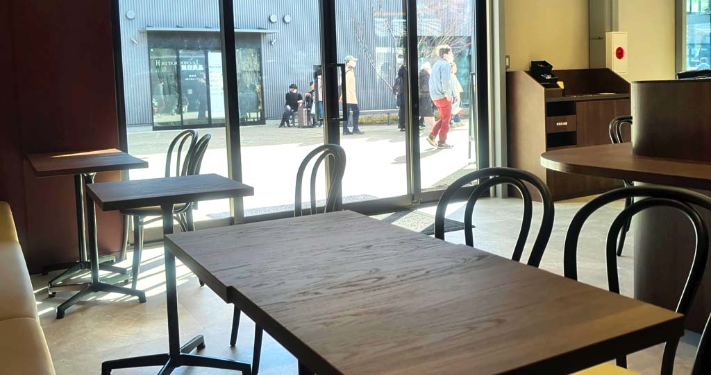 LE CHOCOLAT DE H　軽井沢店の飲食スペース