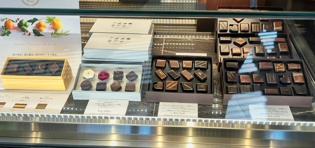 LE CHOCOLAT DE H　軽井沢店のショーウィンドウ