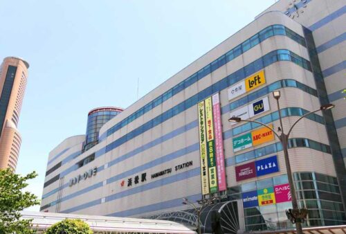 浜松駅とアクトタワー