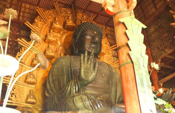 奈良の東大寺にある大仏